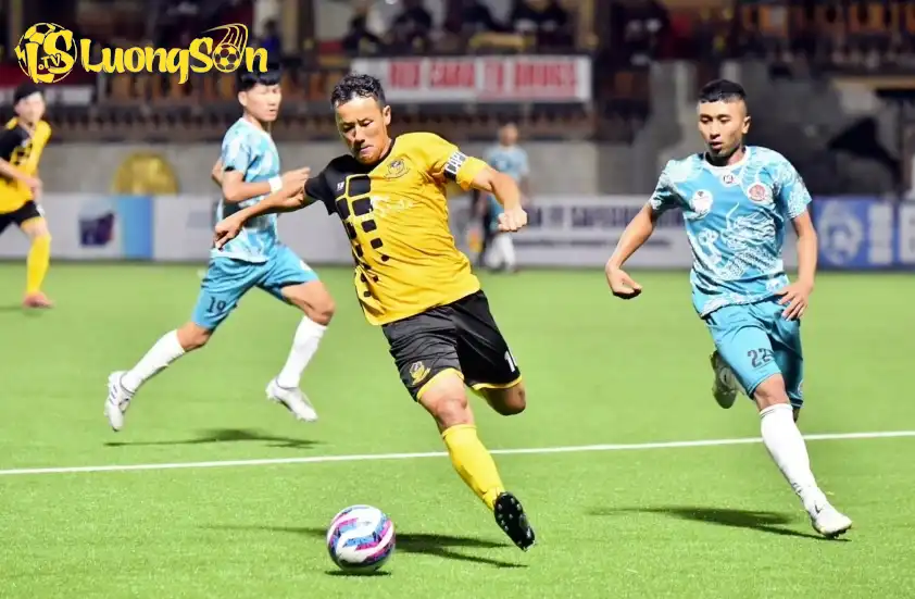 Paro đang thăng hoa trên BXH Bhutan Premier League Paro đang thăng hoa trên BXH Bhutan Premier League