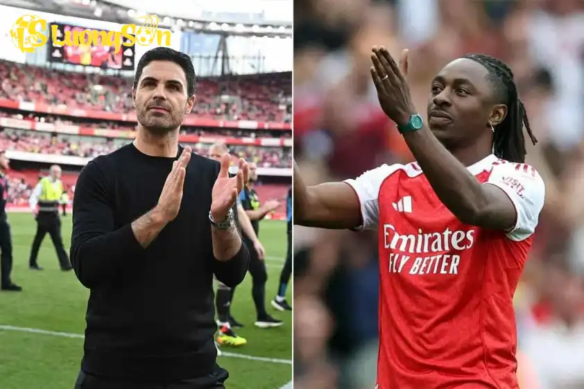 Arteta xác nhận rằng Eze đã liên hệ với mình, trong bối cảnh mà thương vụ sang Tottenham của Eze tưởng chừng như xong xuôi (Ảnh: Daily Mail).