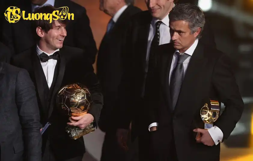 Jose Mourinho thừa nhận Messi giúp ông có thêm nhiều kinh nghiệm cầm quân Jose Mourinho thừa nhận Messi giúp ông có thêm nhiều kinh nghiệm cầm quân