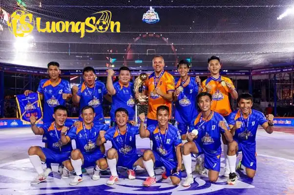 Tinh thần chiến đấu đến phút cuối cùng của Hai Trường FC 2 và Tinh thần chiến đấu đến phút cuối cùng của Hai Trường FC 2 và