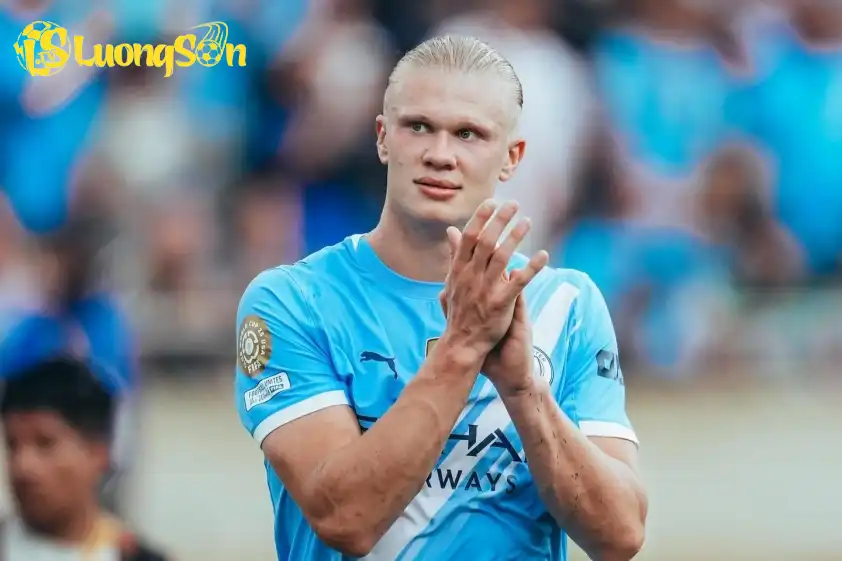 Thói quen uống sữa này của Haaland có thể gây ảnh hưởng xấu cho cộng đồng. Ảnh: CLB Thói quen uống sữa này của Haaland có thể gây ảnh hưởng xấu cho cộng đồng.