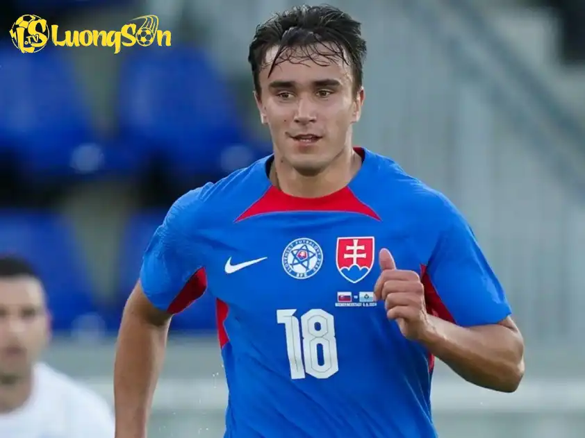 Slovakia rất quyết tâm duy trì vị trí dẫn đầu bảng A khi chỉ phải đối đầu với Bắc Ireland ở lượt trận thứ 3 (Ảnh: Goal) Slovakia rất quyết tâm duy trì vị trí dẫn đầu bảng A khi chỉ phải đối đầu với Bắc Ireland ở lượt trận thứ 3