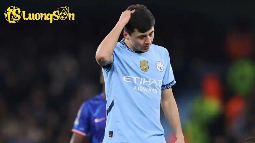 Khusanov vẫn đang trầy trật kể từ khi cập bến Man City