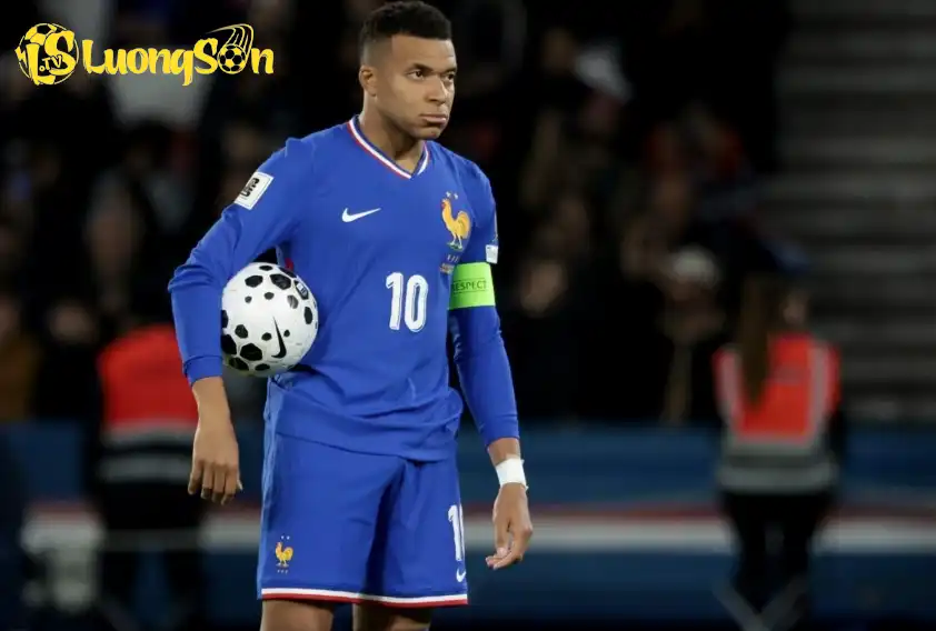 Mbappe đã rời tuyển Pháp để trở lại Madrid kiểm tra chấn thương mắt cá chân phải Mbappe đã rời tuyển Pháp để trở lại Madrid kiểm tra chấn thương mắt cá chân phải