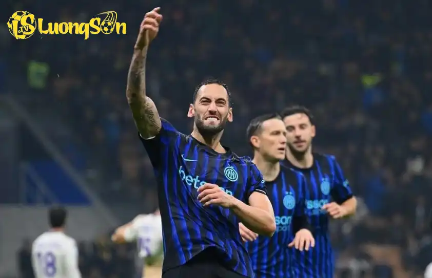Inter đang chơi ấn tượng ở C1 lẫn Serie A. Inter đang chơi ấn tượng ở C1 lẫn Serie A.