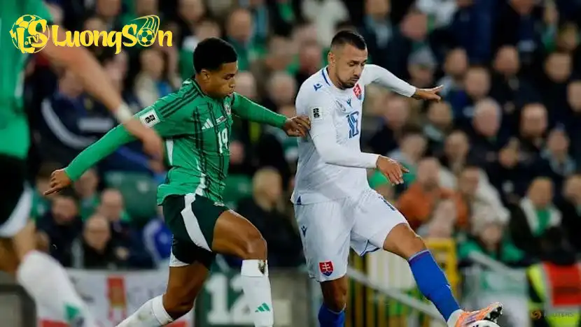 Với điểm tựa sân nhà, Slovakia được dự đoán sẽ giành 3 điểm để tiếp tục cạnh tranh ngôi đầu với Đức. Với điểm tựa sân nhà, Slovakia được dự đoán sẽ giành 3 điểm để tiếp tục cạnh tranh ngôi đầu với Đức.