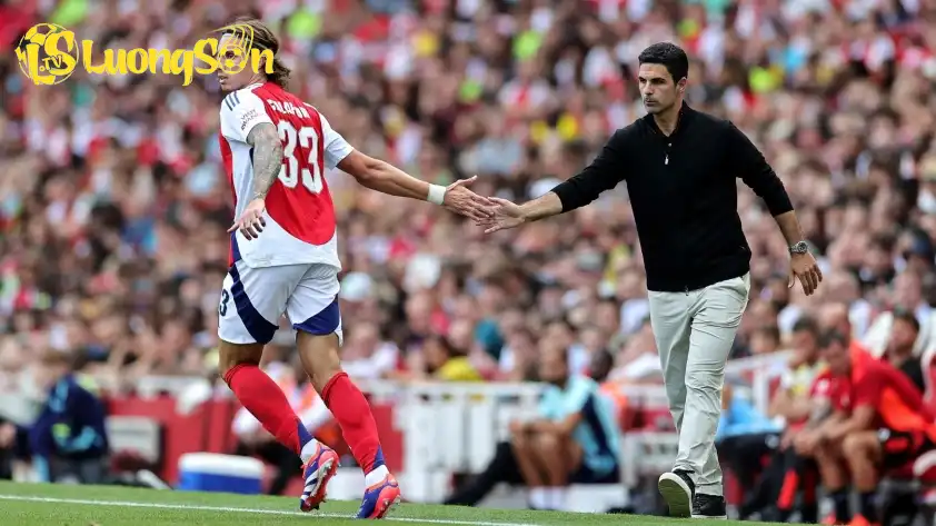 Arsenal rất muốn có một Calafiori sung sức trong giai đoạn căng thẳng sắp tới của mùa giải. Arsenal rất muốn có một Calafiori sung sức trong giai đoạn căng thẳng sắp tới của mùa giải.