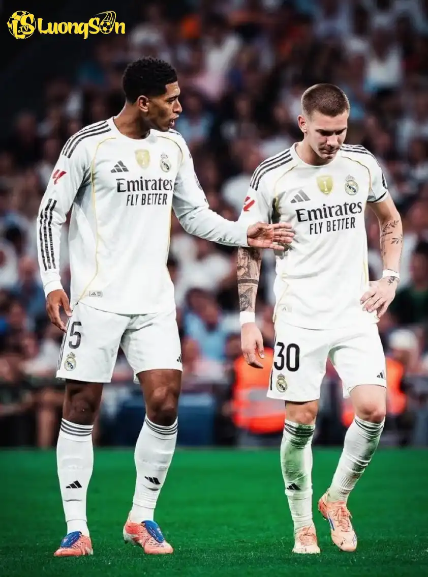 Sự trở lại của Bellingham gián tiếp lấy đi cơ hội thể hiện của Mastantuono. Sự trở lại của Bellingham gián tiếp lấy đi cơ hội thể hiện của Mastantuono.