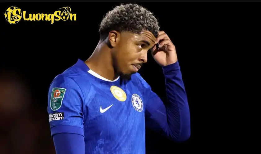 Fofana bị kết án 300 giờ lao động công ích vì lái xe nguy hiểm gần sân tập Cobham Fofana bị kết án 300 giờ lao động công ích vì lái xe nguy hiểm gần sân tập Cobham