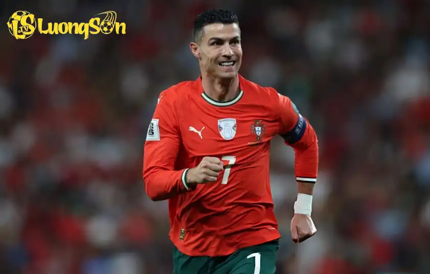 Ronaldo hiện là chân sút vĩ đại nhất trong lịch sử vòng loại World Cup Ronaldo hiện là chân sút vĩ đại nhất trong lịch sử vòng loại World Cup