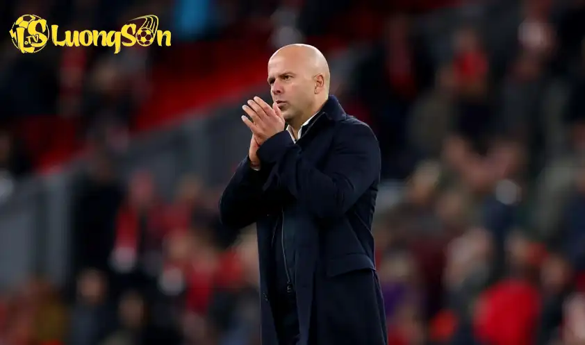 Ban lãnh đạo Liverpool ra thời hạn cho HLV Arne Slot Ban lãnh đạo Liverpool ra thời hạn cho HLV Arne Slot