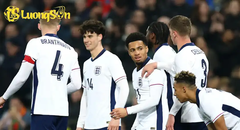 U19 Anh đang thi đấu rất ấn tượng. U19 Anh đang thi đấu rất ấn tượng.