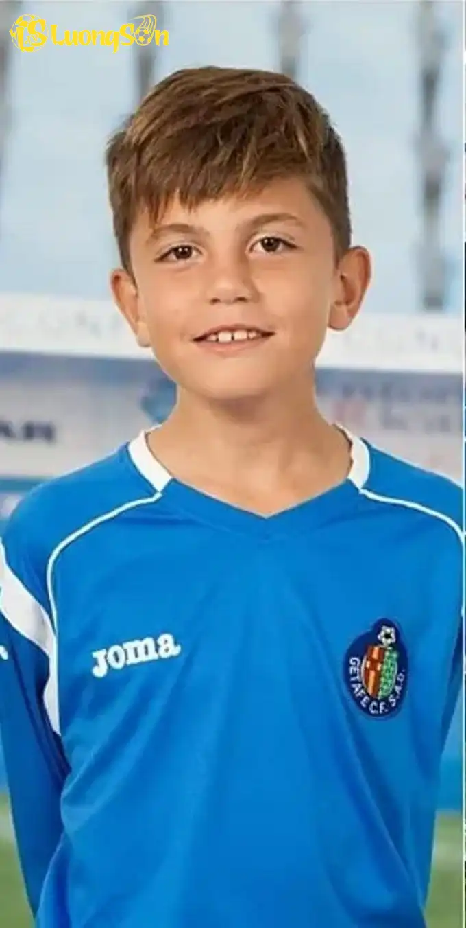 Garnacho đã rất cá tính khi chỉ mới 10 tuổi