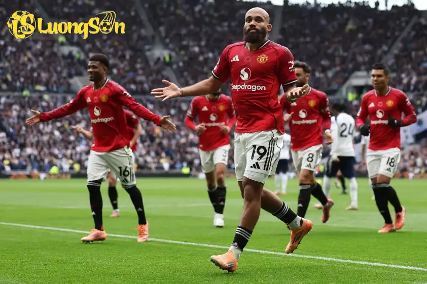 Mbeumo sẽ giúp MU có vé dự Champions League mùa tới? Mbeumo sẽ giúp MU có vé dự Champions League mùa tới?