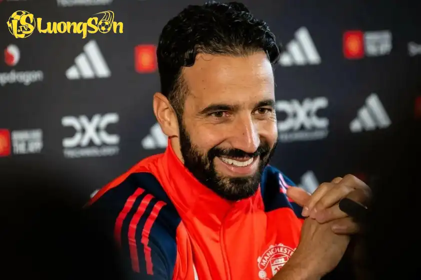 Ruben Amorim cùng các học trò đang dần tiến bộ theo từng ngày. Ruben Amorim cùng các học trò đang dần tiến bộ theo từng ngày.