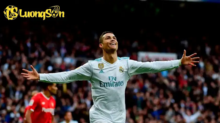 Cái bóng của Ronaldo thời đỉnh cao ở Bernabeu là quá lớn (Ảnh: SkySport) Cái bóng của Ronaldo thời đỉnh cao ở Bernabeu là quá lớn (Ảnh: SkySport)